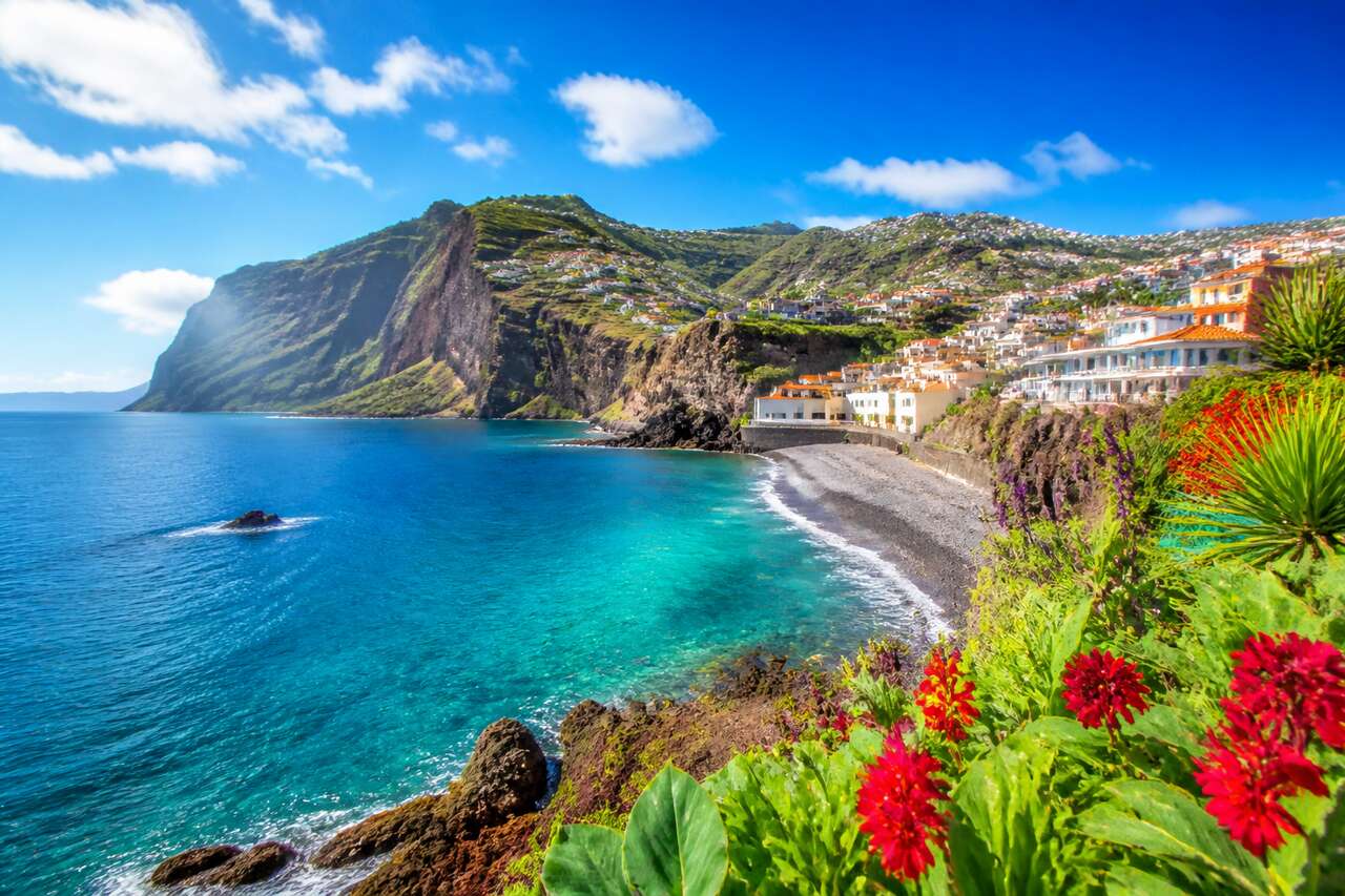 Voyage au Portugal : pourquoi Madère est votre prochaine destination idéale ?